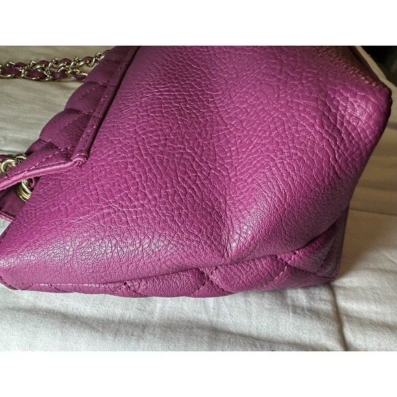 KENNETH COLE REACTION Berry Fuchsia Chain Colorful Crossbody Purse - Picture 9 of 15